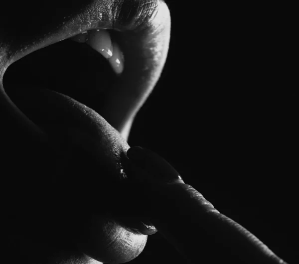 Şehvetli Dudaklar Ağzı Açık Seksi Dudaklar Dil Kavramı — Stok fotoğraf