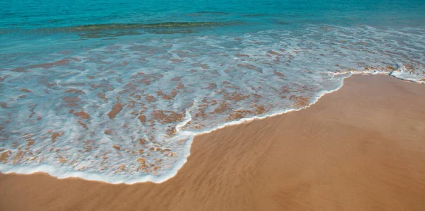 Pláž Zlatým Pískem Tyrkysová Mořská Voda Panoramatický Výhled Moře Přírodní — Stock fotografie