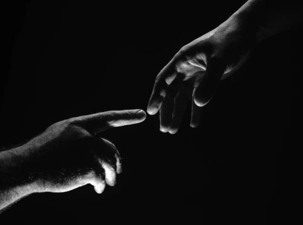 Дві Руки Момент Прощання Руки Стосунків Тримаються Допоможіть Другові Важкий — стокове фото