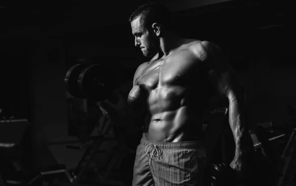 Poder Fuerza Estilo Vida Saludable Deporte Hombre Fuerte Haciendo Bíceps —  Fotos de Stock