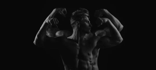 两个性感男人赤身裸体 赤身裸体群交性感男人 强壮的肌肉发达 体格匀称 体格匀称 背景黑 — 图库照片