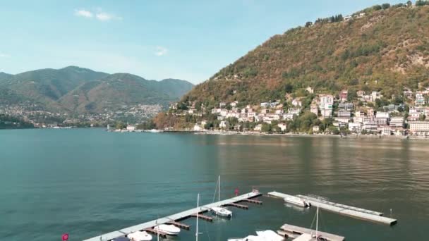 Uitzicht Het Meer Como Bergen Bij Zonsopgang Dorp Bellagio Comomeer — Stockvideo