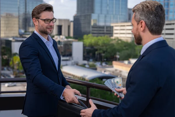 Zwei Männer Business Team Verhandlungen Für Die Beiden Geschäftsleute Geschäftsmann — Stockfoto