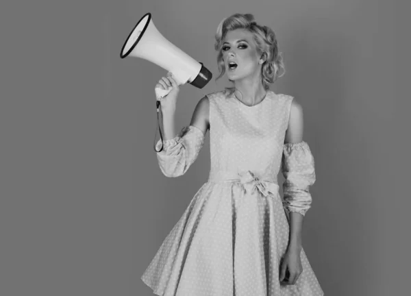 Beauty Woman Megaphone Isolated Pink Portrait Pinup Girl Shouting Young — Stock Photo, Image