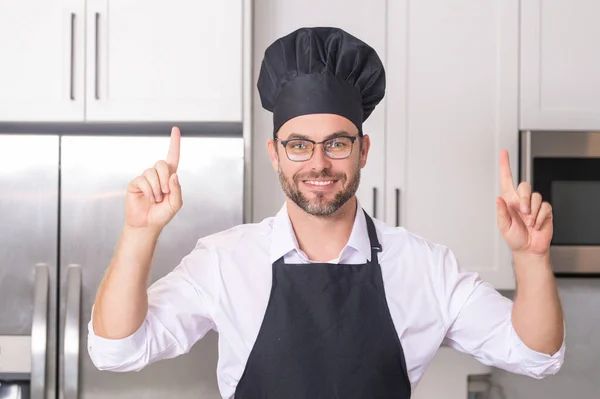 Matlagning Och Kulinariska Koncept Kock Kock Uniform Köket Manlig Kock — Stockfoto