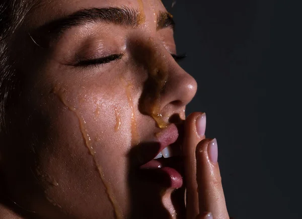 Sensual Young Woman Face Honey Drop Close Sexy Model Honey —  Fotos de Stock