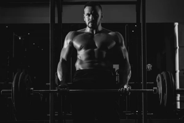 Muskulös Man Som Gör Biceps Lyfta Skivstång Muskulös Och Stark — Stockfoto