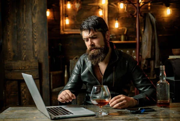 Bearded Business Man Glass Whiskey Stressed Hard Work — Stock Photo, Image