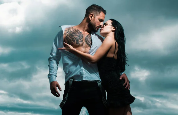 Momentos Sexys Apasionados Pareja Romántica Enamorada Saliendo Hombre Besando Abrazando — Foto de Stock