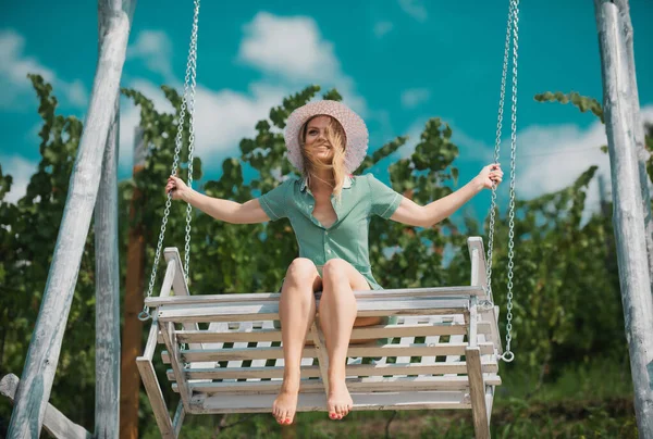 Outdoor Portrait Smiling Happy Girl Young Woman Swinging Swing Park — Stock Photo, Image