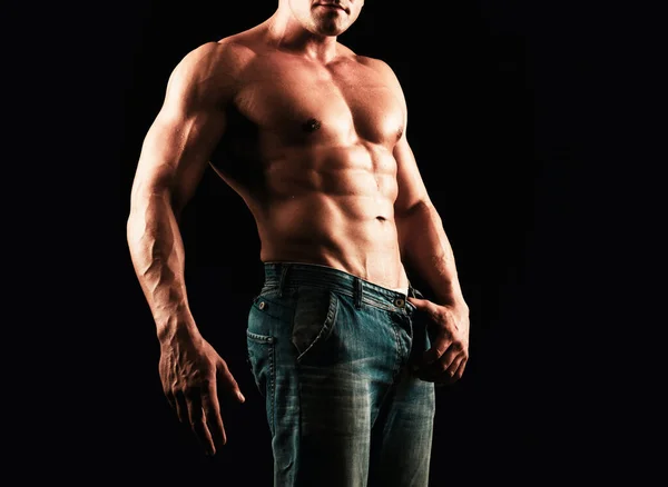 アスレチックマン曲げ筋肉 男性の腹筋 6パック — ストック写真