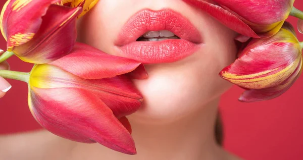 Sexy Mond Sensuele Vrouwenlippen Sluiten Zacht Verleidelijk Intieme Fantasie Cosmetische — Stockfoto