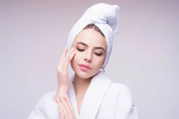 Belleza Cara Mujer Cuidado Piel Piel Pura Maquillaje Natural Hermosa —  Fotos de Stock