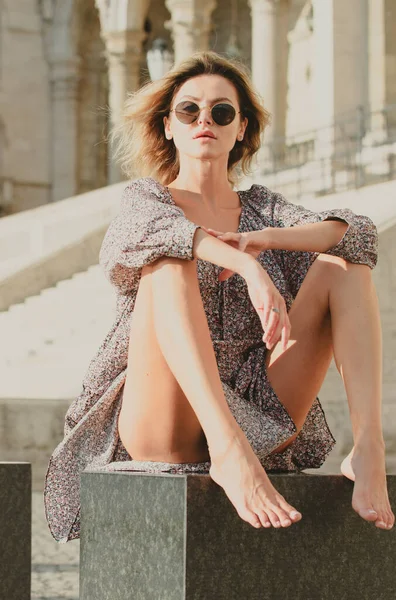 Mulher Bonita Moda Verão Primavera Roupas Livre Modelo Elegante Feminino — Fotografia de Stock