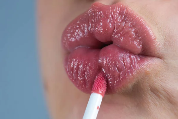 Lippenstift Make Für Die Lippen Lippenstift Und Pomade Schließen Sie — Stockfoto