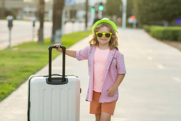 Viajante Infantil Engraçado Pequeno Viajante Turista Menino Anos Viajar Para — Fotografia de Stock