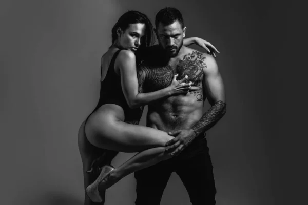 Sinnliches Verliebtes Paar Sexy Mann Und Frau Zärtlichkeit Und Zuneigung — Stockfoto
