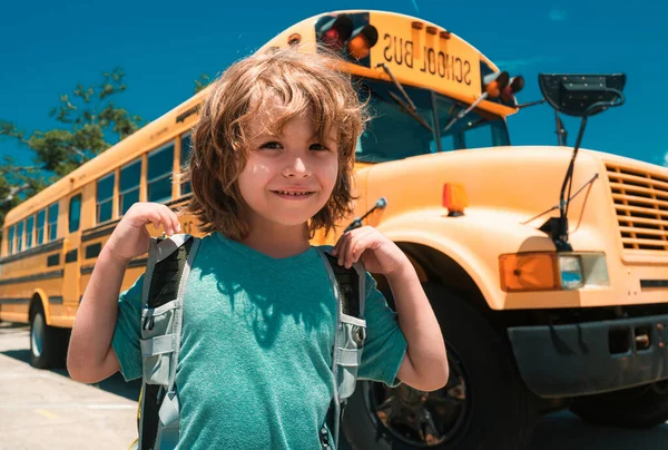Kinderschulkonzept Porträt Eines Glücklichen Schulkindes Kind Aus Grundschule Mit Tasche — Stockfoto