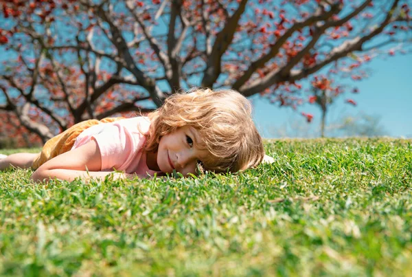 Caucasian Child Portrait Kid Laying Grass — Photo