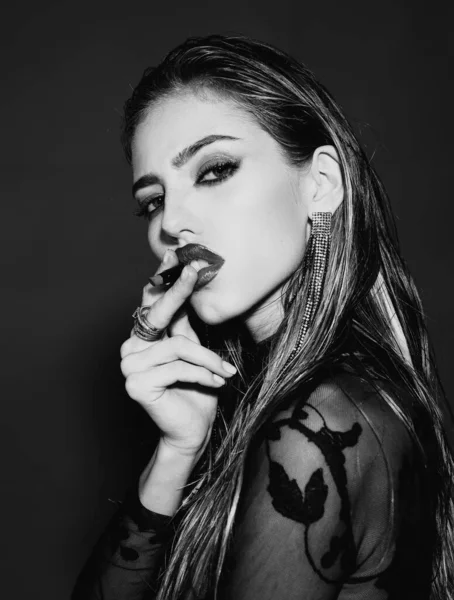 High Fashion Modell Mädchen Qualitativ Hochwertiges Bild Nahaufnahme Von Sexy — Stockfoto