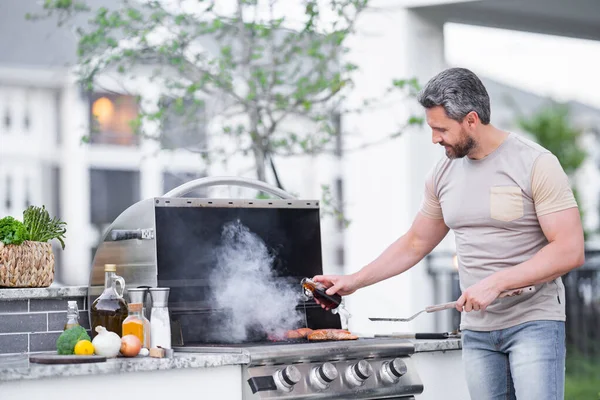 Cropped Image Handsome Man Making Grill Barbecue Outdoors Backyard Bbq — Stock Photo, Image