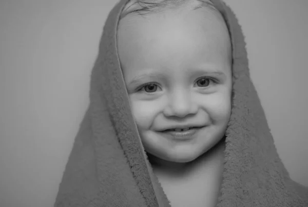 Little Baby Smiling White Towel Smiling Baby Boy Bathing Shower — Stock Photo, Image