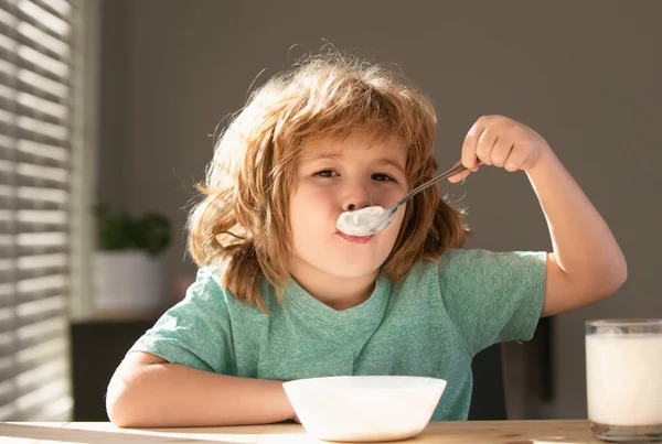 Funny Kid Plate Soup Child Dinner — Stock Photo, Image