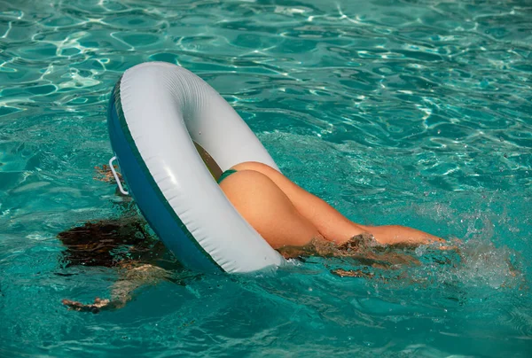 Sommerferien Sexy Frau Arsch Gesäß Sinnlicher Weiblicher Hintern Badeanzug Sommerzeit — Stockfoto