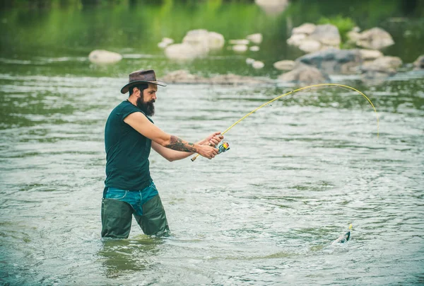 Young Bearded Man Fishing Lake River Flyfishing — Foto de Stock