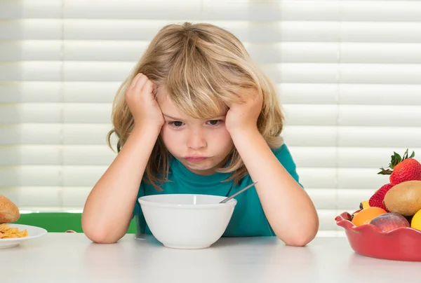 Ştahsız Bir Çocuğun Portresi Ştah Kaybı Kavramı Çocuk Yaşlarında Sağlıklı — Stok fotoğraf