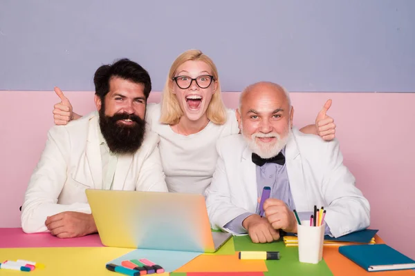 Funny Excited Business Group Young Old Confident Business People Using — Stock Photo, Image
