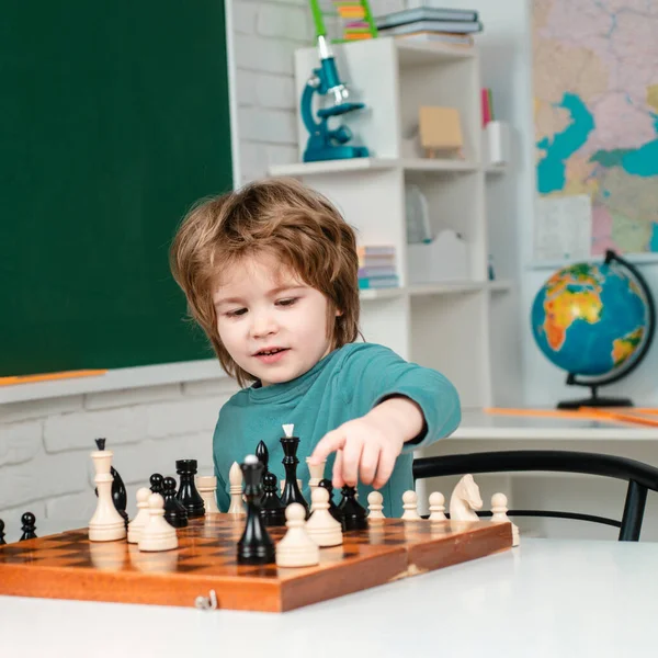 Intelligent Smart Ass Kids Games Good Brain Intelligence Concept Kids — Stockfoto