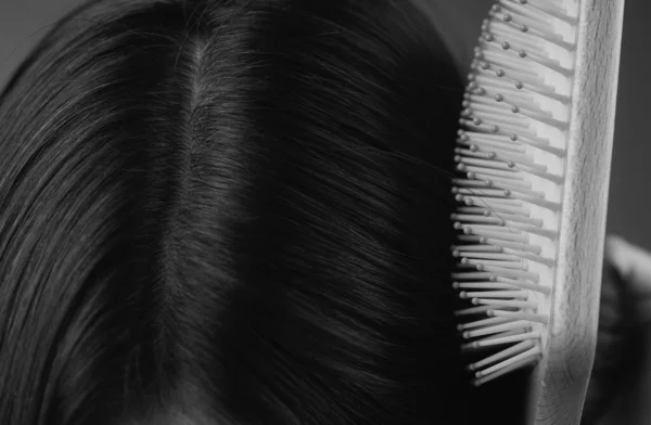 Sorunlu Saçı Kapat Makro Saç Bakımı Saç Dökülmesi Konsepti — Stok fotoğraf