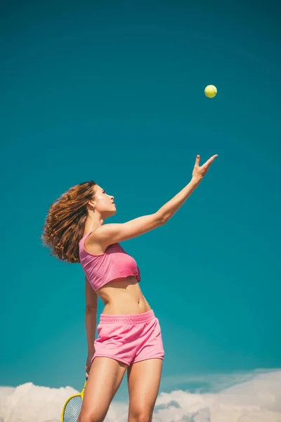 Dziewczyna Grając Tenisa Szczęśliwa Kobieta Poćwiczyć Kobieta Piękna Atrakcyjna Fitness — Zdjęcie stockowe