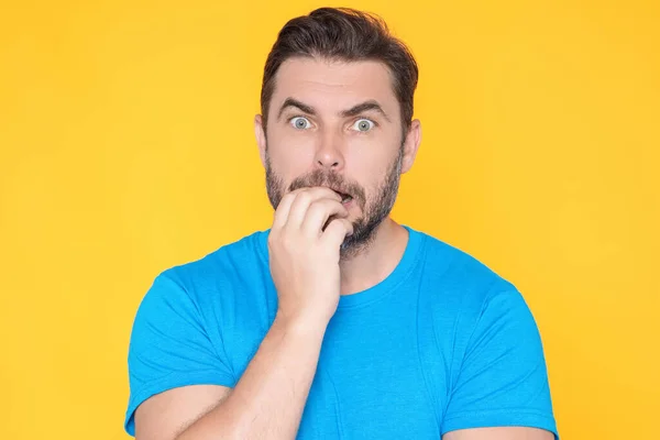 Hombre Con Mano Barbilla Pensando Pregunta Expresión Pensativa Cara Masculina — Foto de Stock