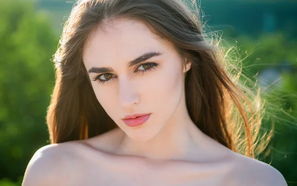 Holá Ramena Letní Dívka Venku Detailní Ženský Obličej Přírodní Krása — Stock fotografie