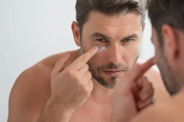 Mens Beauty Cream Treatment Mens Face Beauty Routine Face Beauty — Stock Photo, Image