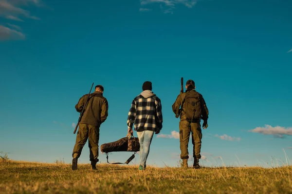 Amerikan Tüfekleri Sınır Tanımayan Avlar Hunter Avı Tüfeği Silah Ile — Stok fotoğraf