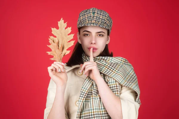 Hipster Young Woman Trendy Autumn Fall Outfit Stylish Hat Scarf — Stock Photo, Image