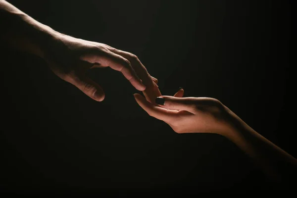 Mãos Momento Resgate Aperto Mão Amigável Cumprimentos Amigos Trabalho Equipe — Fotografia de Stock