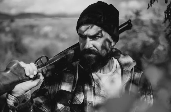 Poacher Forest Bearded Hunter Man Holding Gun Walking Forest Hunting — Stock Photo, Image