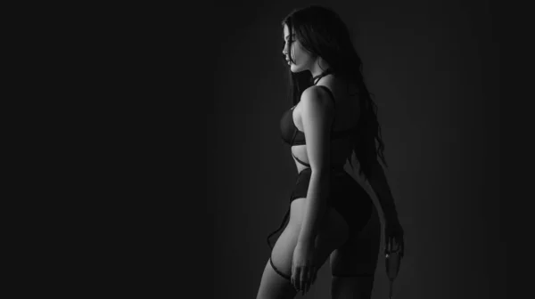 Frau Sexy Bikini Dessous Sexy Mädchen Modell Der Dunkelheit Sexy — Stockfoto