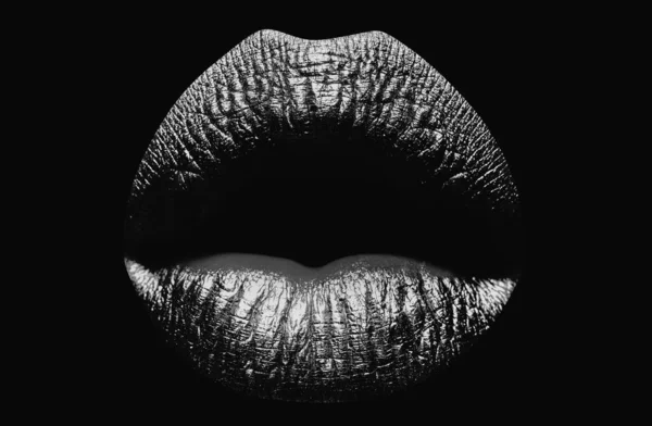 섹시하고 아름다운 여성의 떨어져 있습니다 립스틱 입술을 아름다운 입술로 이루어진 — 스톡 사진