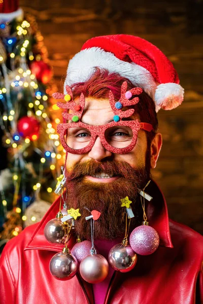Vrolijk Kerstfeest Gelukkig Nieuwjaar Kerstviering Winter Emotie Portret Van Knappe — Stockfoto
