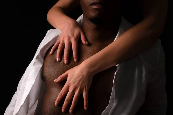 Többnemzetiségű Fekete Férfi Nővel Afrikai Férfi Lánnyal Nők Uralják Férfiakat — Stock Fotó
