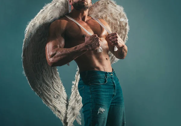San Valentino Busto Nudo Uomo Muscoloso Con Ali — Foto Stock