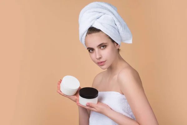 Woman Putting Cosmetic Cream Spa Model Applying Skincare Product Her — Foto Stock