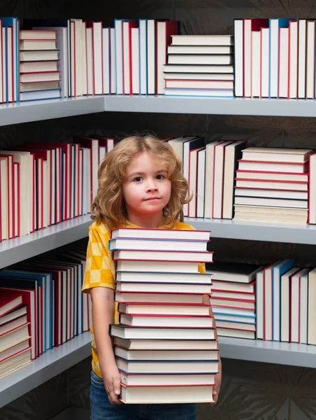 Niño Biblioteca Escuela Libro Lectura Infantil Escuela Alumno Nerd Estudiando —  Fotos de Stock