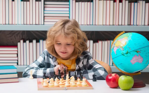 Child Play Chess Clever Concentrated Thinking Kid Playing Chess Kids — Stock Photo, Image
