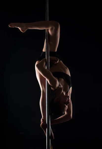 Femeie Flexibilă Fata Potrivită Întinde Dansează Întinderea Corpului Flexibil Sexy — Fotografie, imagine de stoc